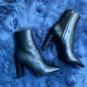 Saint Laurent Lou 95 Ankle Boots